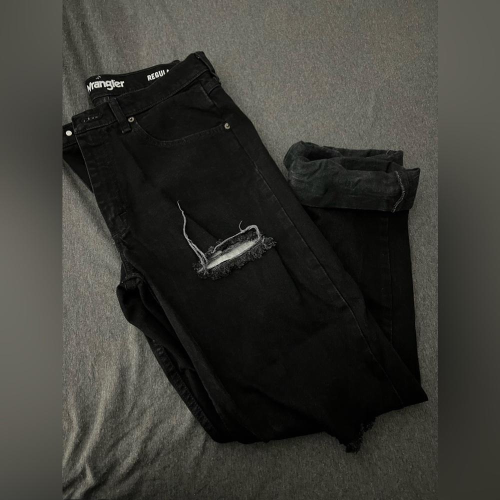 Wrangler ripped black jeans